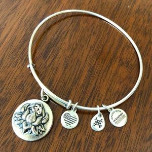 Alex & Ani Lotus Peace Petals 2016 Bangle Bracelet